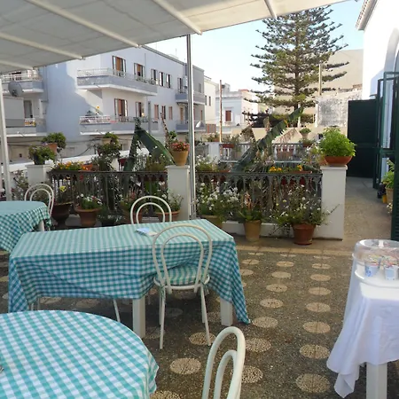 Antico Palazzo Spinola 住宿加早餐酒店 加利波利