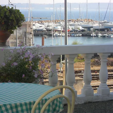 Antico Palazzo Spinola 4* 加利波利