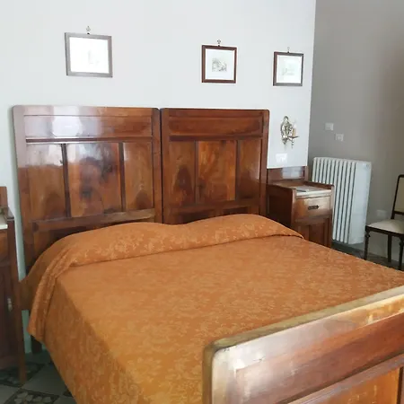 Antico Palazzo Spinola 住宿加早餐酒店 加利波利