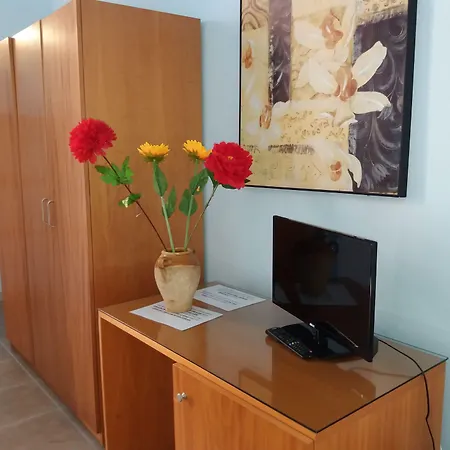 לינה וארוחת בוקר Antico Palazzo Spinola גאליפולי