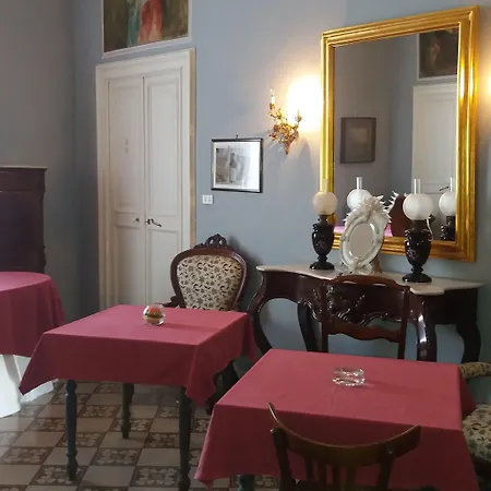 Antico Palazzo Spinola 4* 加利波利