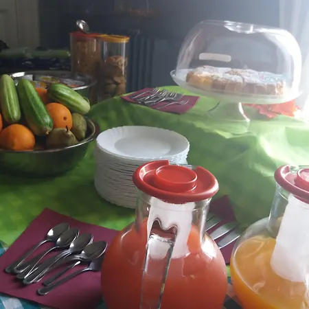 לינה וארוחת בוקר Antico Palazzo Spinola גאליפולי