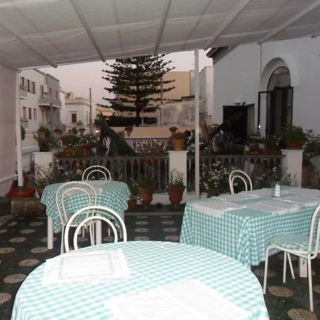 לינה וארוחת בוקר Antico Palazzo Spinola