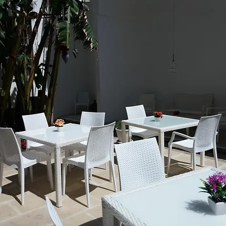 Antico Palazzo Spinola 3*